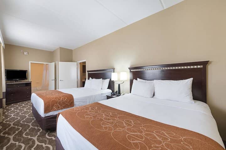 Room 14 of 65